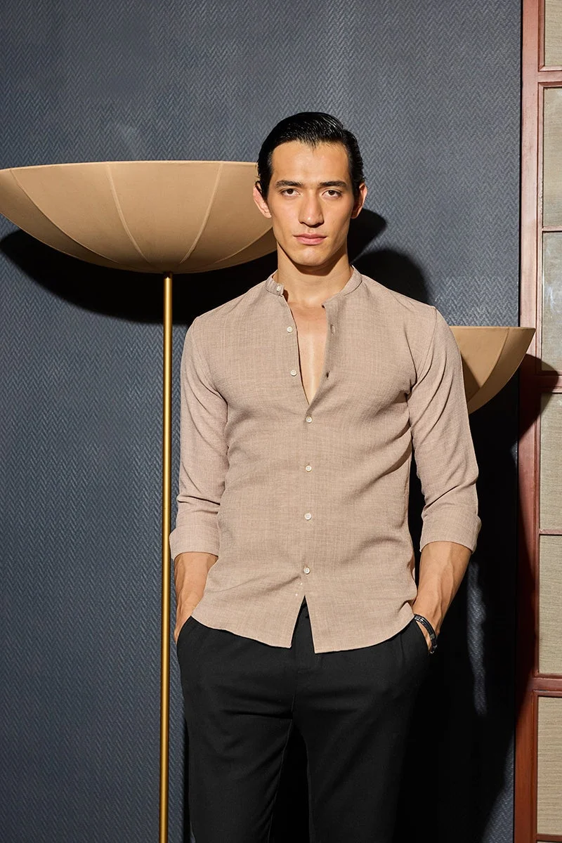 سنيتش قميص بيج بياقة ماندرين