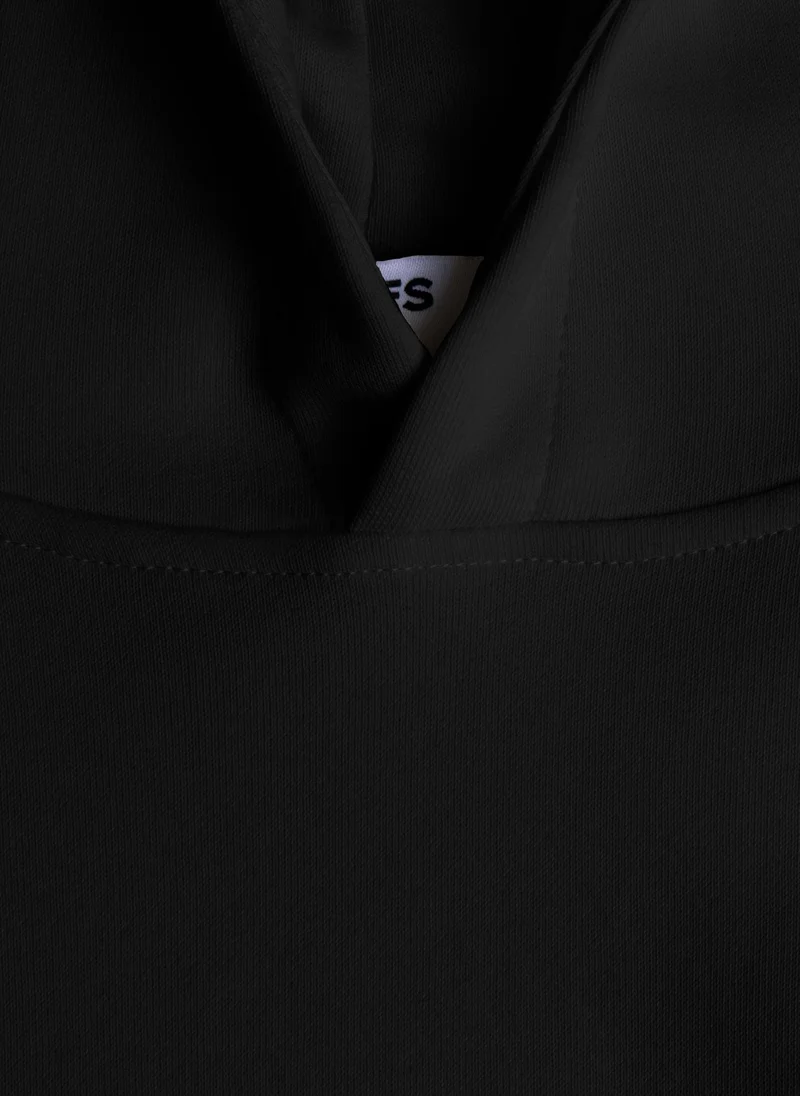 SHAPES DETAIL PRINTED BASIC HOODIE