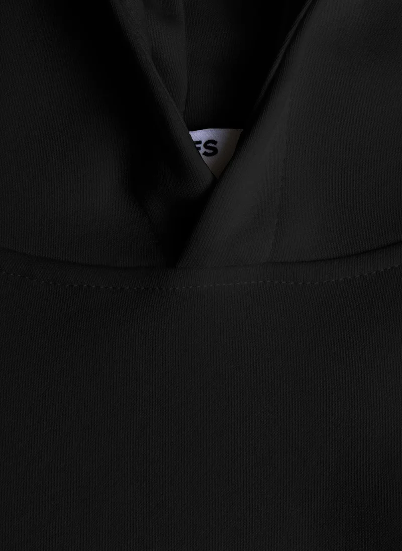 SHAPES DETAIL PRINTED BASIC HOODIE