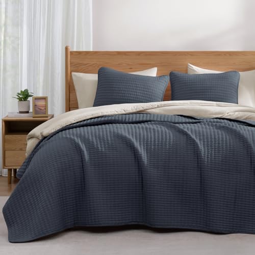 WRENSONGE King Size Quilt-3 Pieces Lightweight Blue Grey Bedspreads King Quilt Bedding Set for All Seasons, Soft Summer Coverlet with 2 Pillow Shams Suitable for Bed, Couch, Quilt Blanket - Image 1