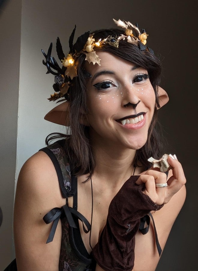 MOSTORY Light up Antler Crown - Forest Flower Circlet Elf Headpiece Fairy Deer Horns Headband for Renaissance Ren Faire Accessory Women Cosplay Photo Shoot - Image 3