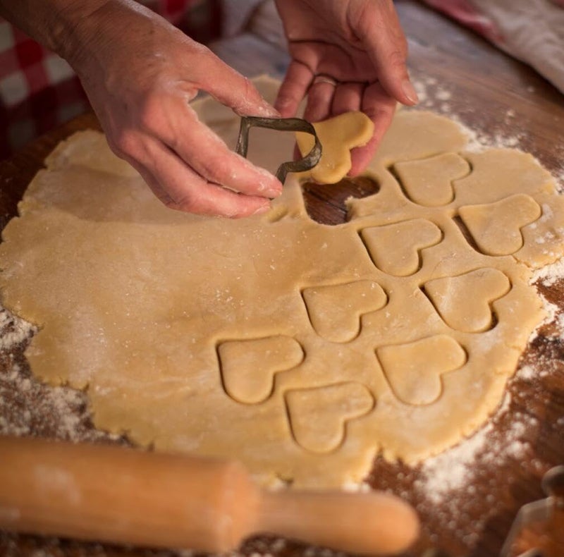 TUZICAKE 5Pcs Large Heart Cookie Cutter 5"" 3.78"" 3.1"" 2.35"" 1.61"" Heart Cookies Molds Stainless Steel Cutter Set For Mother'S Day  Father'S Day  Valentine'S Day - Image 3
