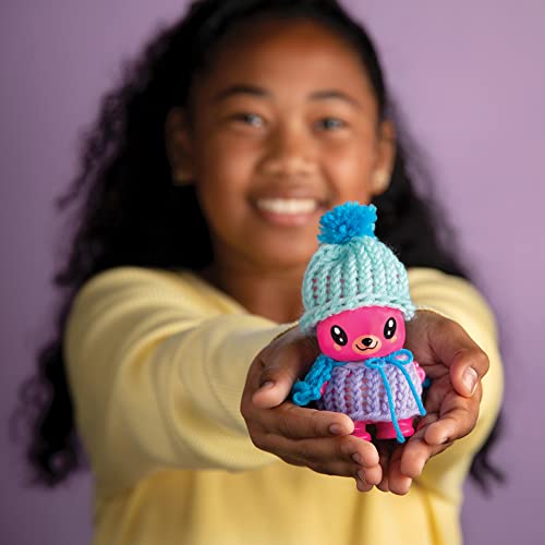 PlayMonster Little Knitty Bittys Bear - Beginner Knitting Craft Kit - Makes 3 Mini Projects - Collect & Trade Clothes - Ages 7+ - Image 5