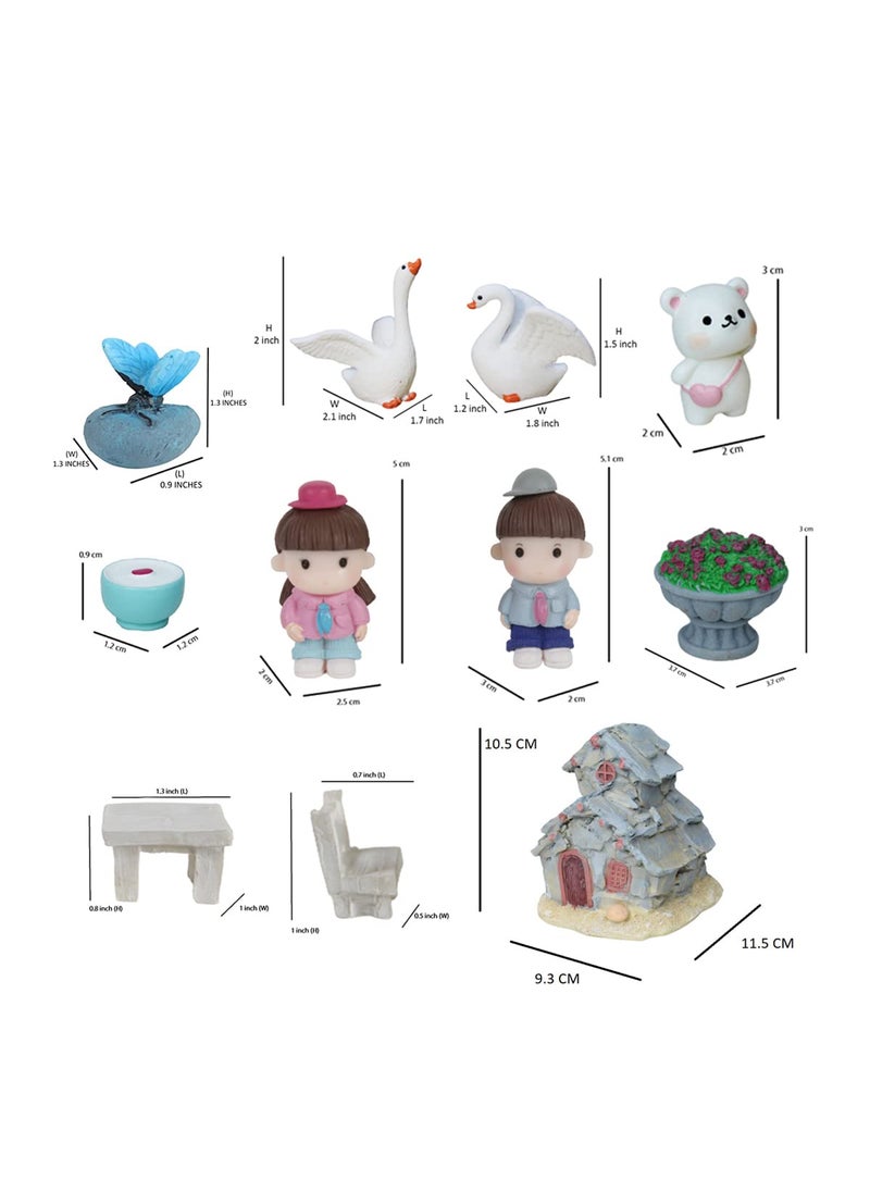 Wonderland - Wonderland Miniature Toys Pack of 16 Items - Image 1