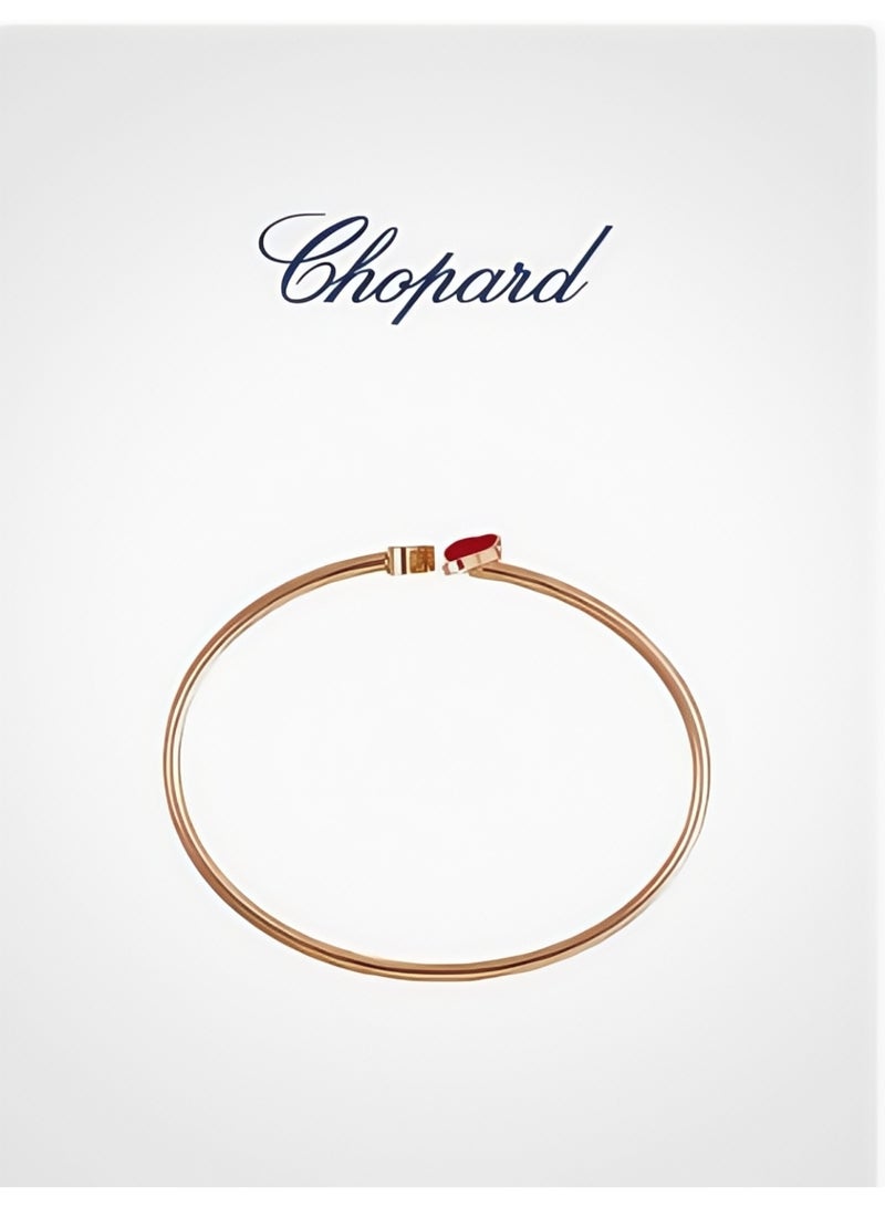 شوبارد سوار شوبارد من الذهب الوردي وجوهرة حمراء هدية - Image 3