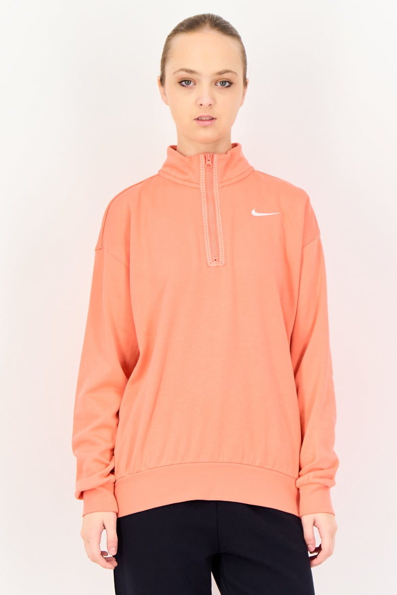 Nike بلوزة رياضية نسائية بأكمام طويلة مناسبة في الهواء الطلق، خوخ - Image 1