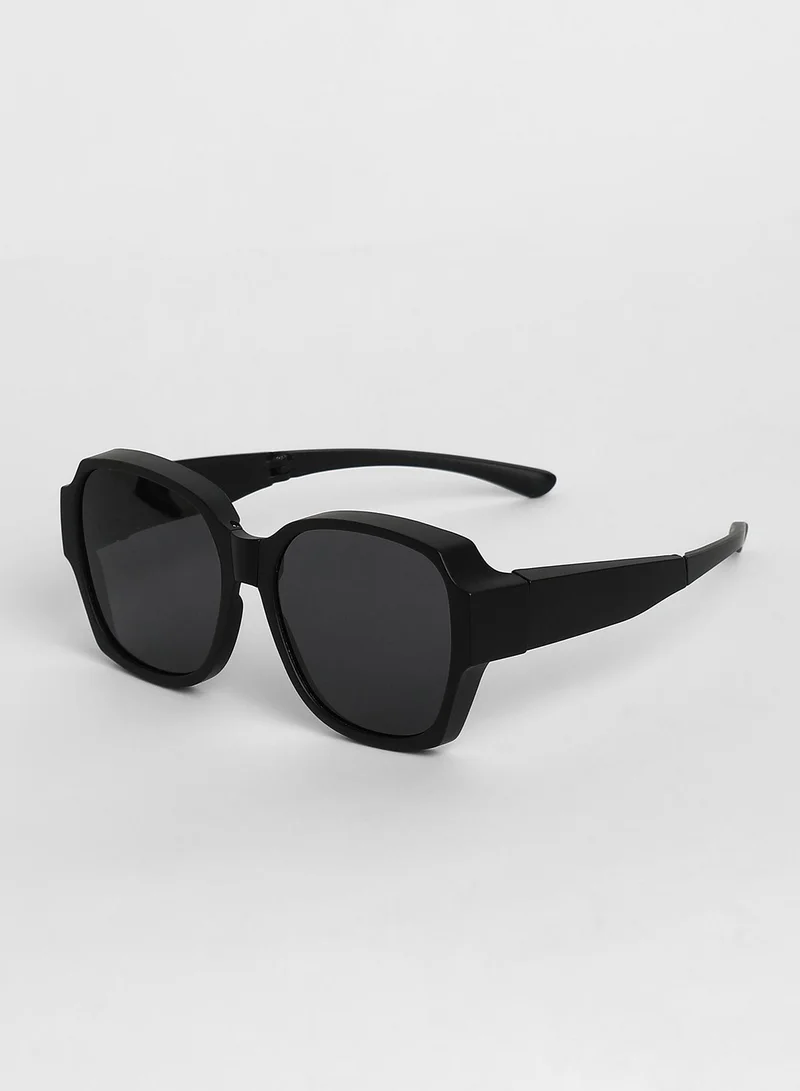 Haute Sauce  Haute Sauce Unisex Foldable Oversized Sunglasses For Casual Wear | One-Size | Black Polycarbonate Frame | Black Polarized Lens | Full Rim | Eyewear For Woman & Girls  | Best Price UAE