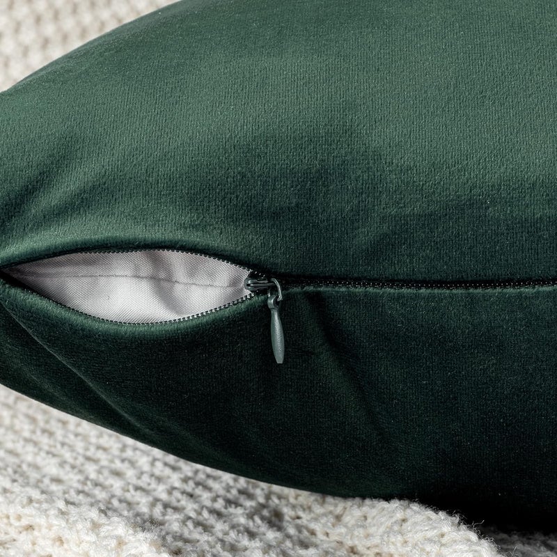 EMEMA Velvet Cushion Cover, Decorative Sofa Cushion Cover, Back Cushion Cover, Cushion Cover with Hidden Zip for Sofa, Bedroom, Set of 2 40 x 60 cm, Dark Green - Image 3