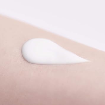 Chifure Rich Facial Milky Lotion Aging Care 150ml - Image 3