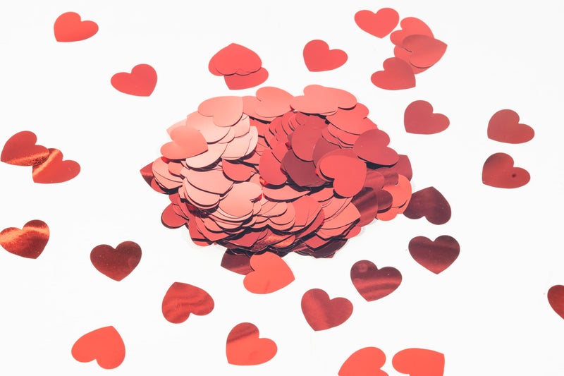 Weven Red Heart Confetti Party Decorations Valentines Day Heart Decor Sparkle Metallic Flakes Table Confetti, 1.2 Inch, 300pcs - Image 4