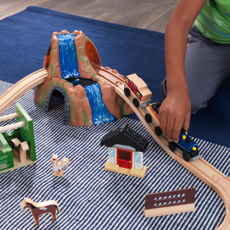KidKraft مجموعة قطار المزرعة الريفية الخشبية من كيدكرافت مع 75 قطعة، مجموعة ألعاب سيارات للأطفال، هدية للأعمار من 3 سنوات فما فوق - Image 5