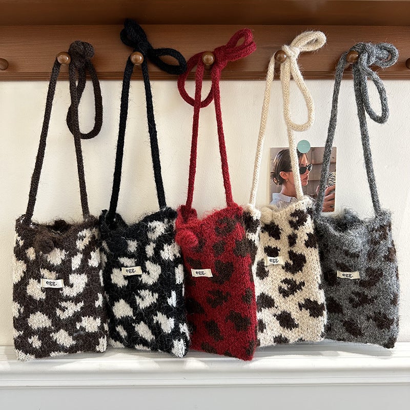 New Korean Egg Leopard Knitted Mobile Phone Bag Women'S Niche Design Ins Change Lipstick Shoulder Crossbody Bag - Image 3