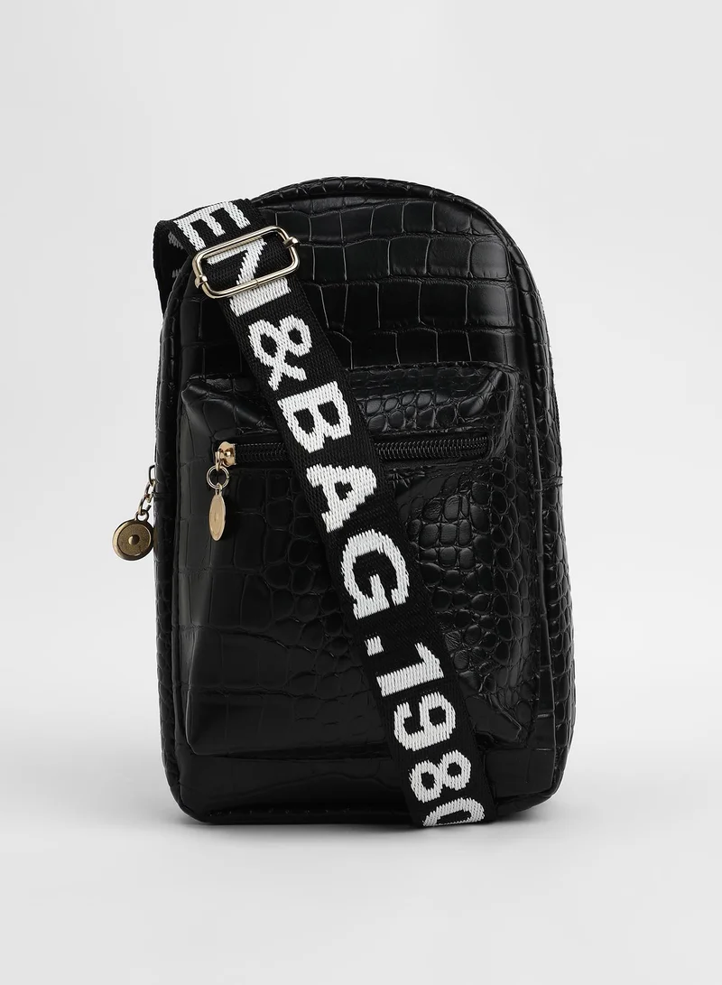 Haute Sauce Solid Zip Lock Regular Vegan Leather Hand Bag For Women