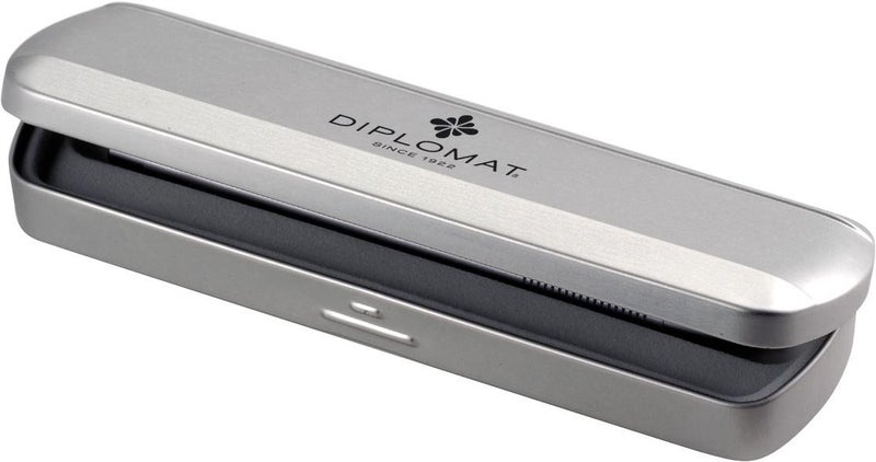 DIPLOMAT Traveller Lumi Green Fountain Pen (M) - Image 4