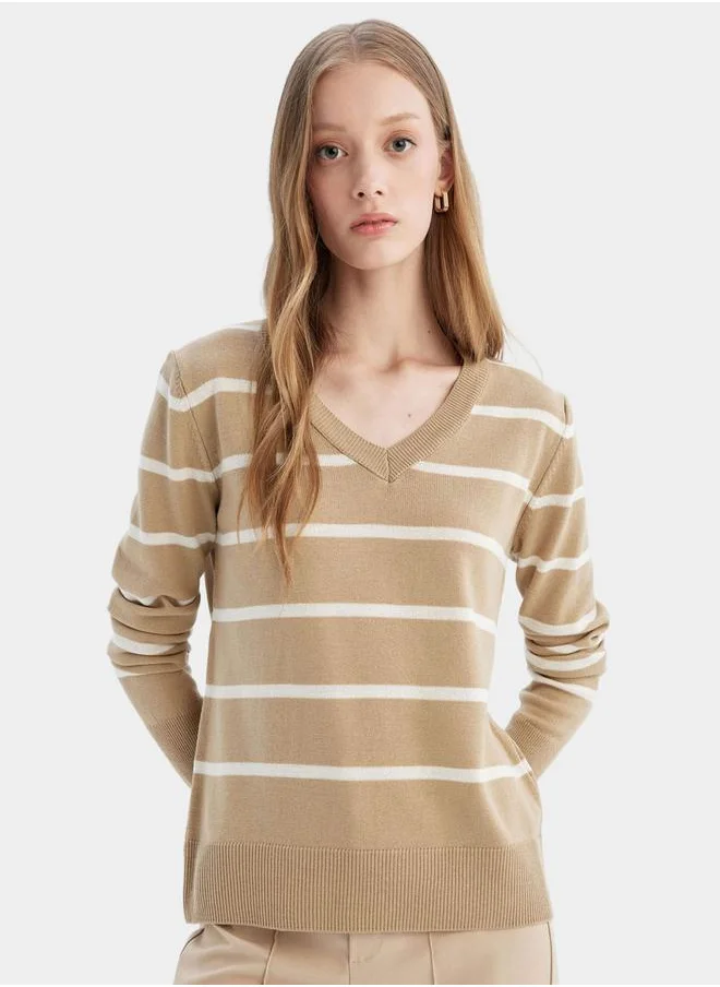 DeFacto Relaxed Fit V-Neck Soft Textured Striped Sweater