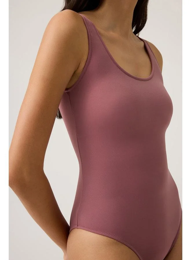 Los Ojos Burgundy U‑Neck Sport Swimsuit Sporty One Piece.