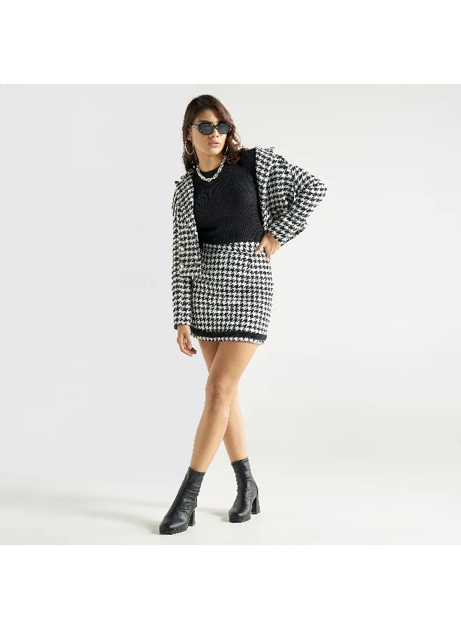 Splash FAV Houndstooth Textured Double-Breasted Blazer with Button Accents