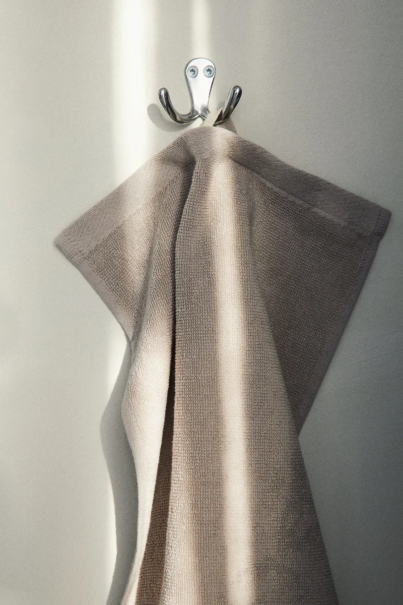 H&M Terry guest towel