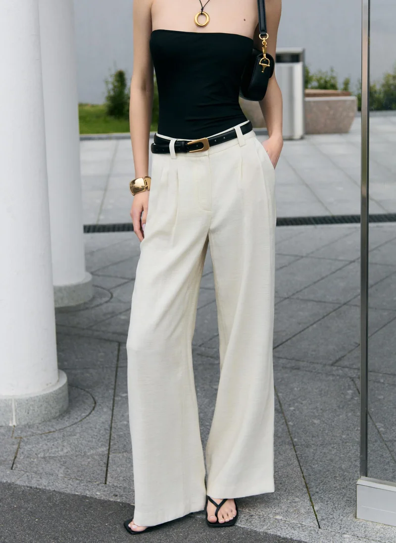 Lichi Textured loose trousers