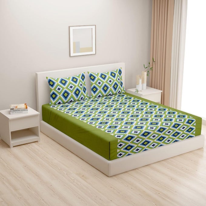 SHADES OF PARADISE COLLECTION PREMIUM COTTON 200 TC GEOMETRIC PRINT COTTON FITTED DOUBLE BED SHEET WITH 2 PILLOW COVER GREENPURPLECREAM