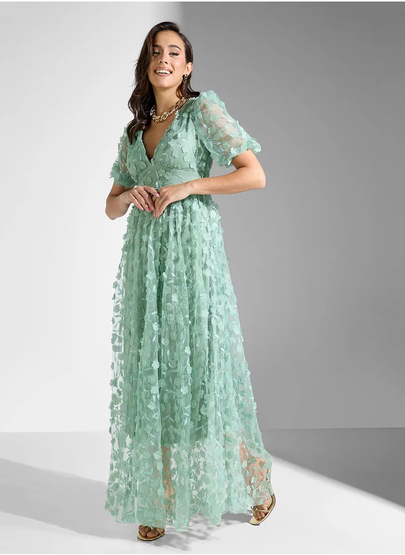 جينجر بوتيك 3D Floral Applique Detail Tulle Maxi Dress