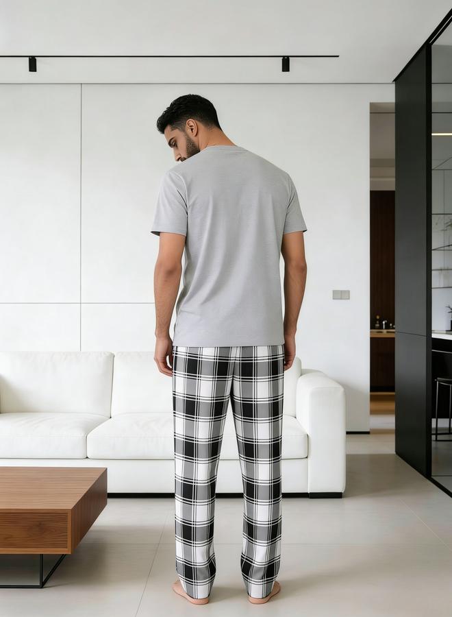 تايك تو مجموعة من بنطال كاروهات وتيشيرت بياقة دائرية مطبوع للرجال - Image 3