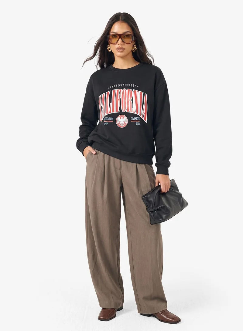 Oversize Varsity Graphic Sweatshirt