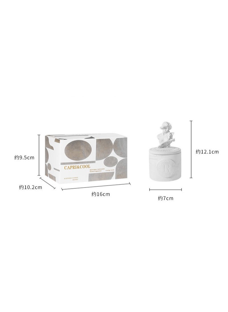 Earl Grey and Cucumber Scented Candle With Top Closure and Modern Luxury Look