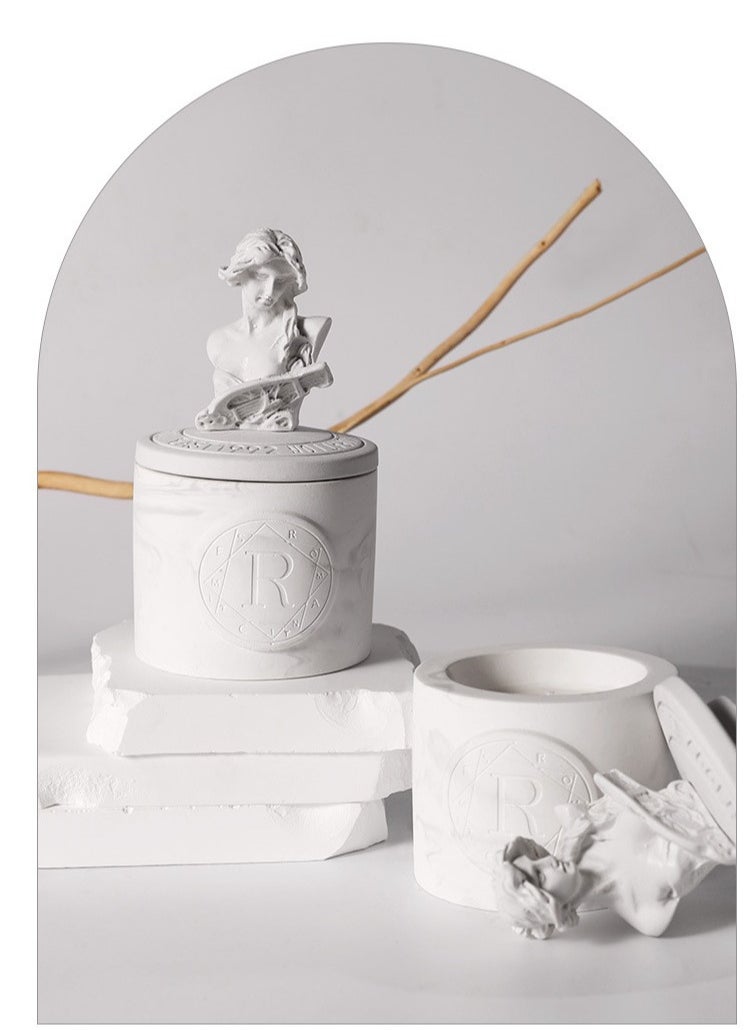 Earl Grey and Cucumber Scented Candle With Top Closure and Modern Luxury Look