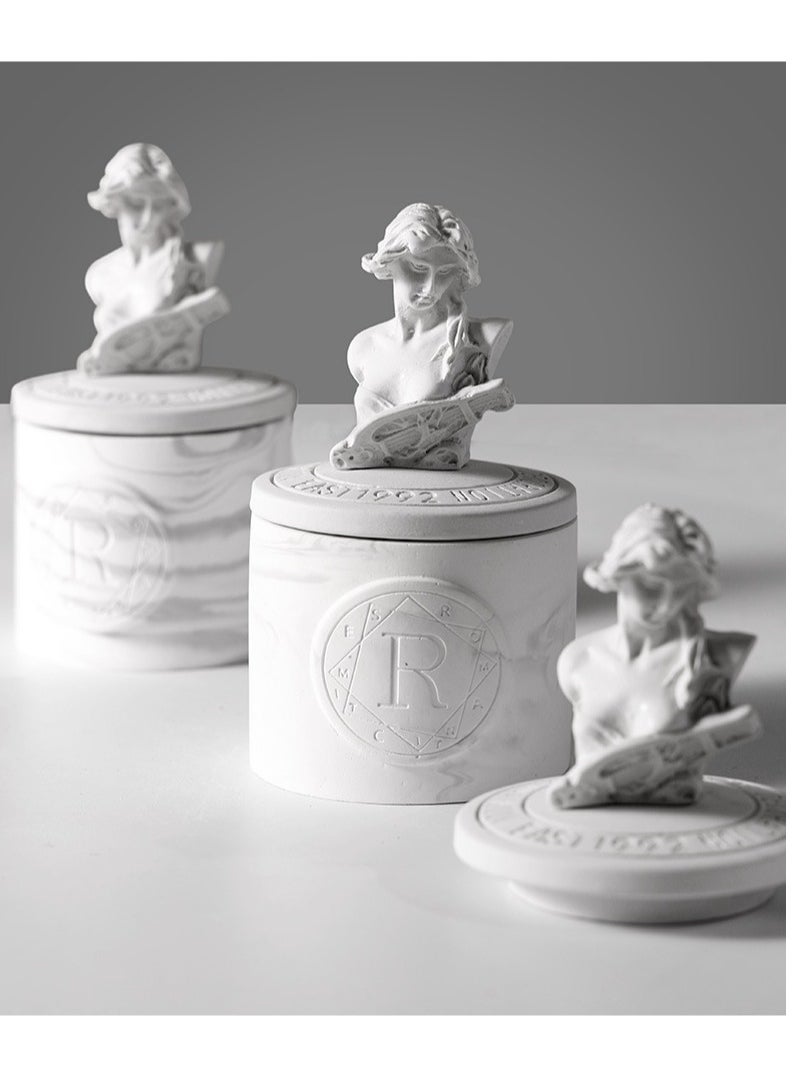 Earl Grey and Cucumber Scented Candle With Top Closure and Modern Luxury Look