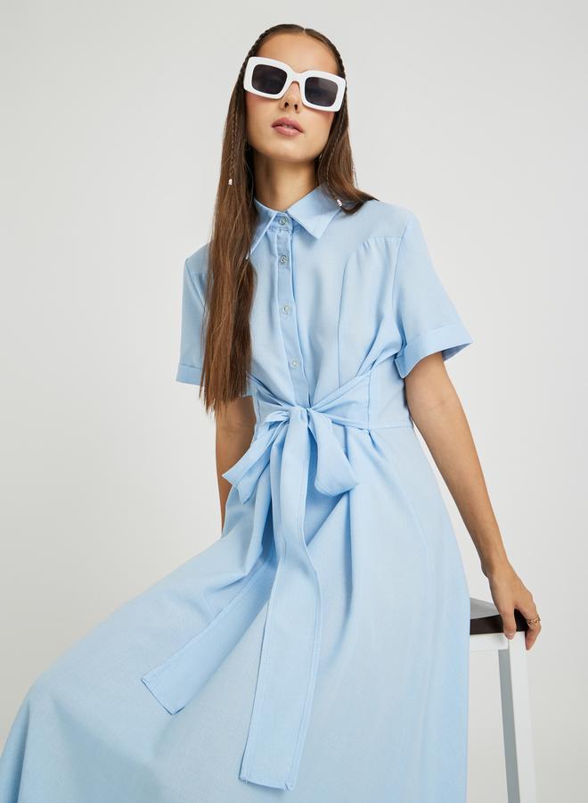 تايك تو فستان ماكسي بحزام خصر وياقة عريضة بلون سادة - Image 1