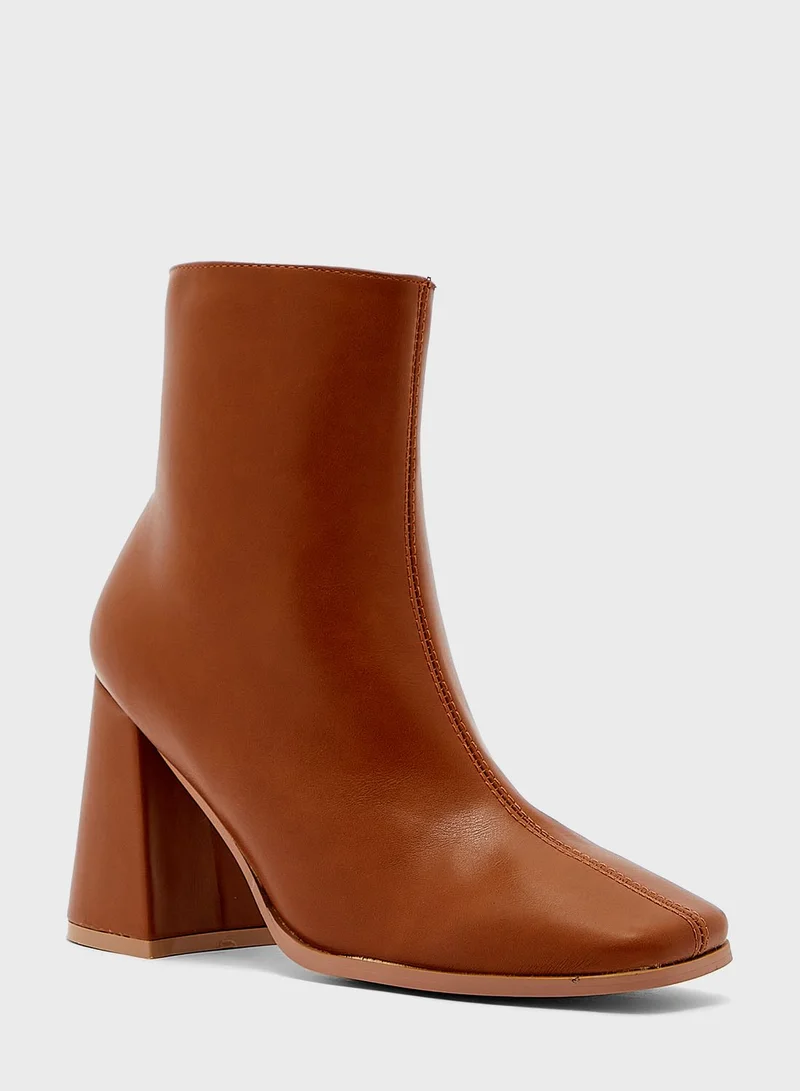 Ginger Pointed Flared Heel Boot