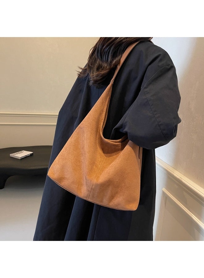 Women's Large Suede-Effect Hobo Tote Bag with Adjustable Strap, Causal Shoulder Bag, Brown - Image 3