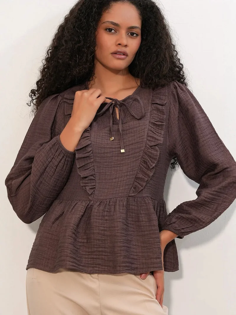 بيغ دارت BDART Frilly Woven Blouse With Tie Closure