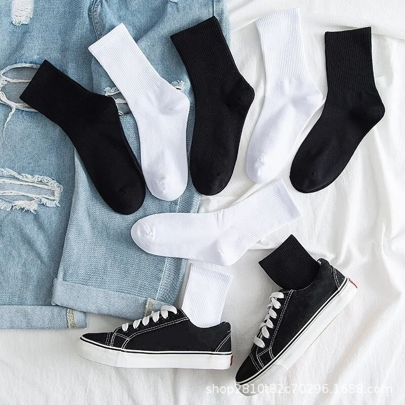 بي جي كي Unisex 5 Pack Black+white Unlined Cotton College Tennis Socks