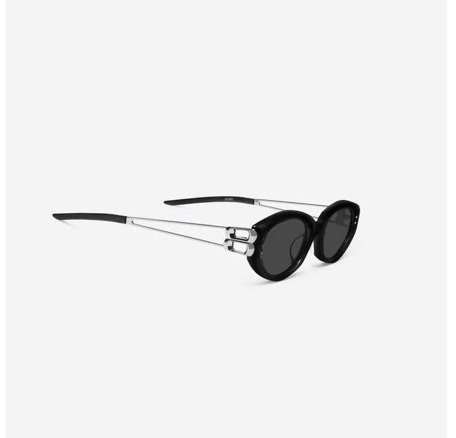جنتل مونستر نظارات شمسية Gentle Monster KUNST SIL 53 Premium Cat-eye للجنسين - أسود وفضي - Image 4