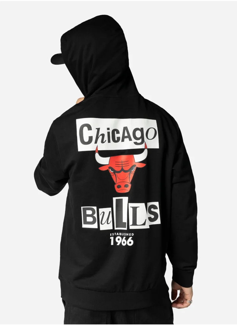 نيو ايرا Chicago Bulls Newspaper Graphic Hoodie