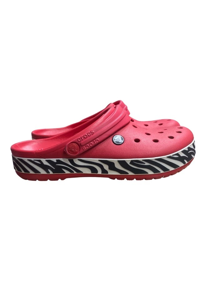Crocs are comfortable - Image 3