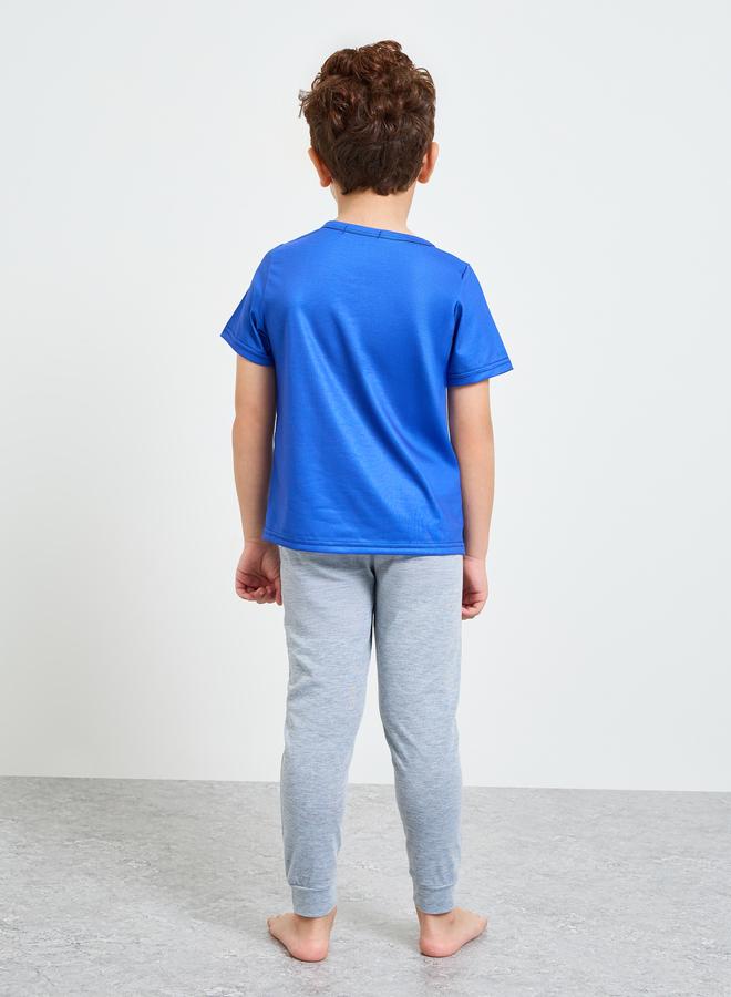 Styli Boys Graphic Print T-Shirt and Cuffed Pyjama Set - Image 3