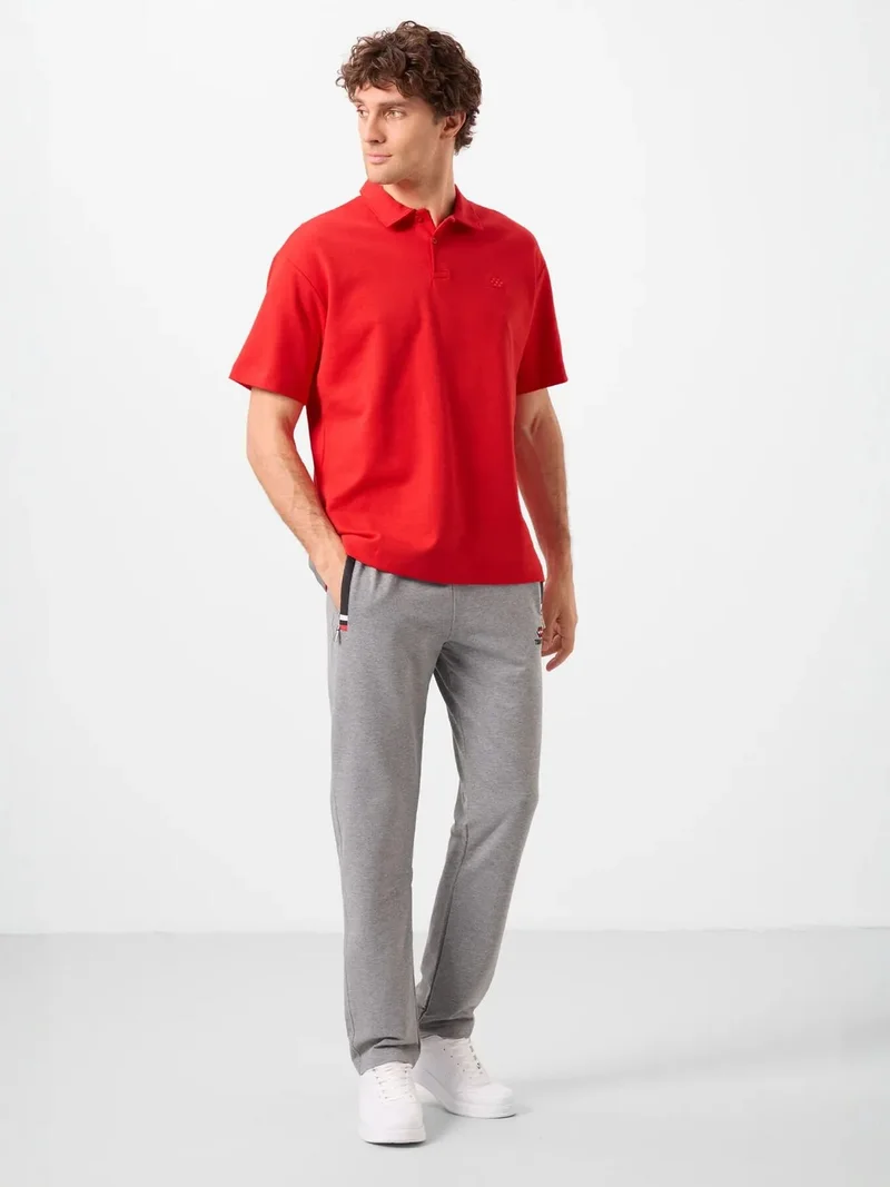 تومي لايف TOMMY Men's Slim Fit Straight Leg Sweatpants