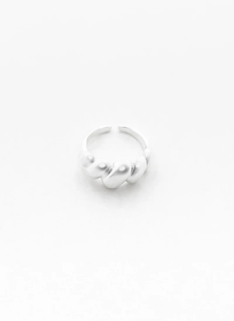Lichi  Smooth metal twisted ring for Women | Best Price UAE