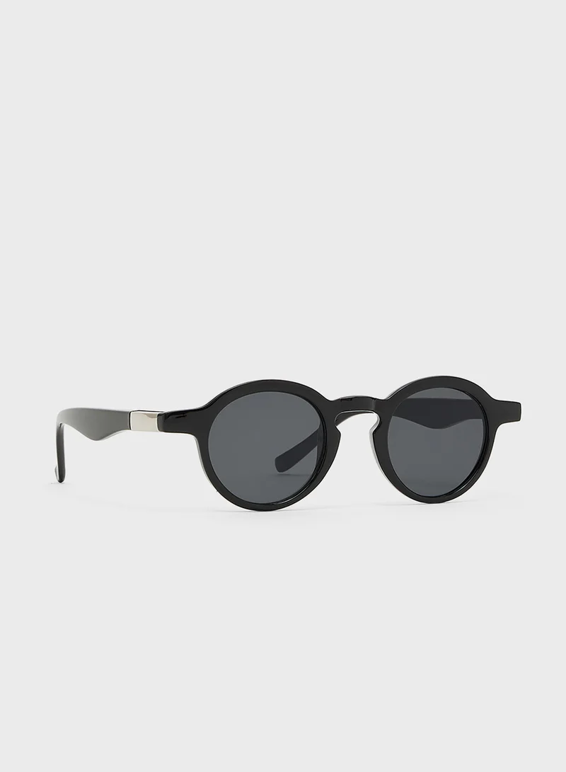 Seventy Five Casual Round Sunglasses