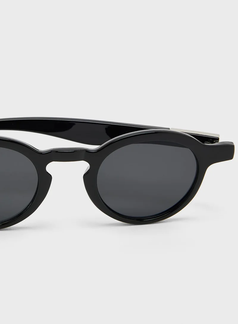 Seventy Five Casual Round Sunglasses