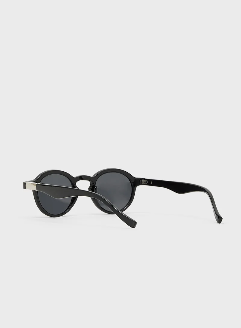 Seventy Five Casual Round Sunglasses