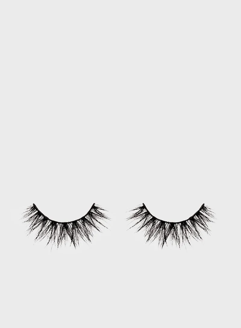 Glossy Make Up Lash In Qatar