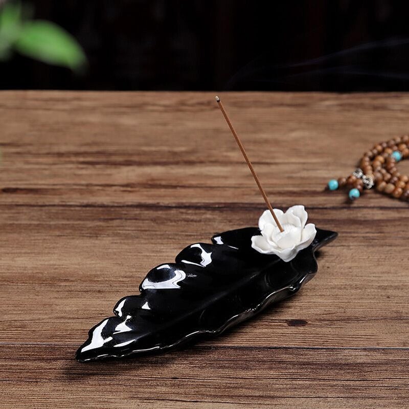 2 pcs Handmade Ceramic Incense Holder Incense Burner Incense Sticker Stand Holder Household Incense Adornament (Leaf Shape Black) - Image 1