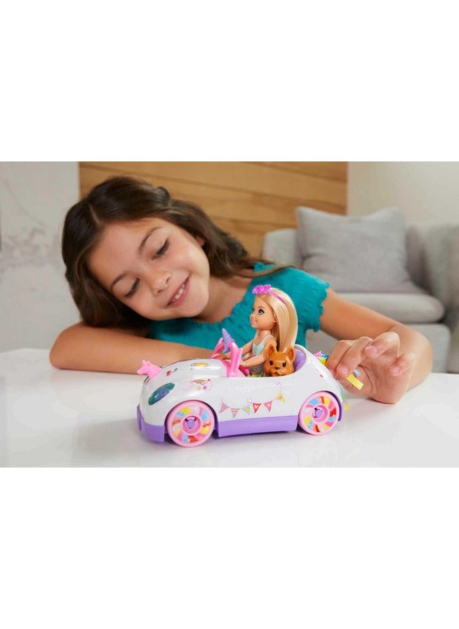Barbie دُمية نادي تشيلسي (6 إنش شقراء) مع سيارة ذات ط-theme قوس قزح مفتوحة، جرو، ورقة ملصقات وإكسسوارات، هدية للأعمار من 3 سنوات وما فوق  - Image 2