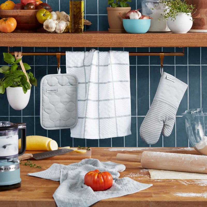 KITCHENAID Quilted Cotton Terry Cloth Oven Mitt, Pot Holder, Kitchen Towel 4-Pack Set, Heat Resistant, Silicone Grip, 16"x26", 7"x13" & 7"x10", Matte Grey - Image 2