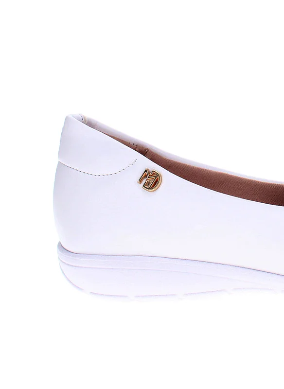 مودار Modare Ladies Closed/Flat Shoes White | Made In Brazil