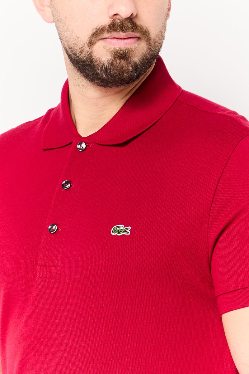 LACOSTE قميص بولو قصير الأكمام للرجال بتصميم ضيق مع شعار مطرز، مارون - Image 3